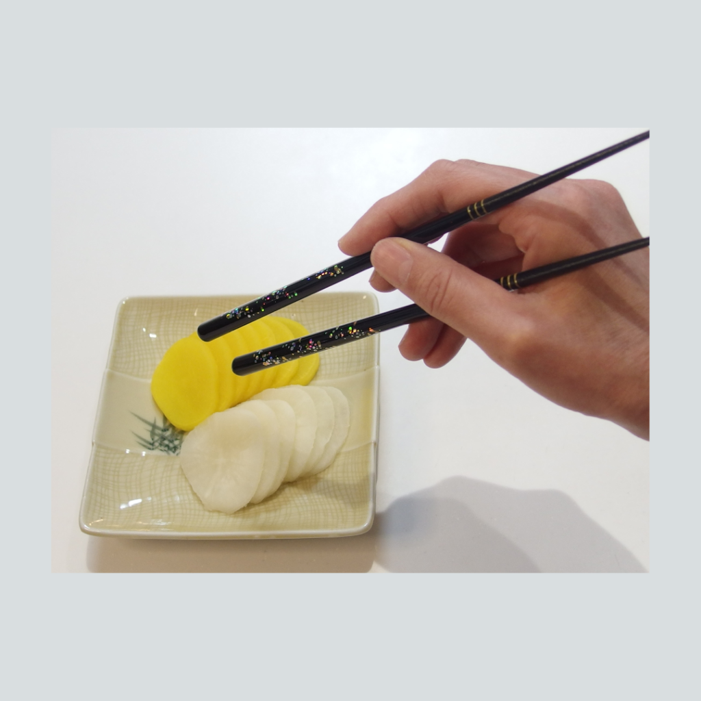 マムコラム：『心を育むマナーの時間』vol.10〜気をつけたい箸づかい その1〜 | くれえばんマム★呉市の子育て世代のための季刊誌★(幼稚園 ...